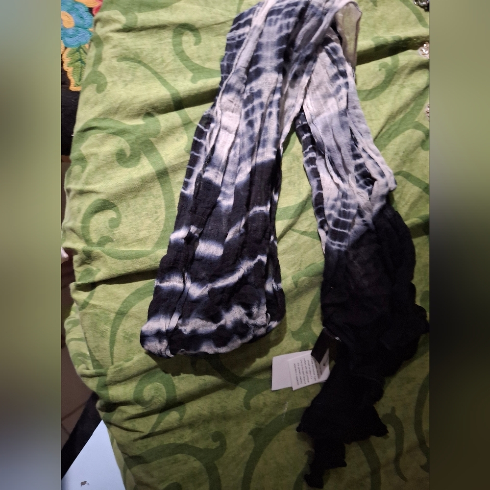 Tie-Dye Black and White Scarf